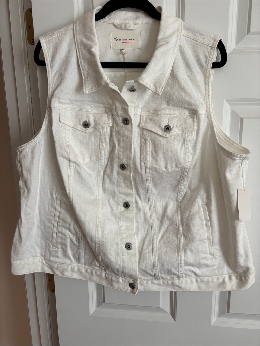 Vince Camuto White Sleeveless Denim Vest with Button Front